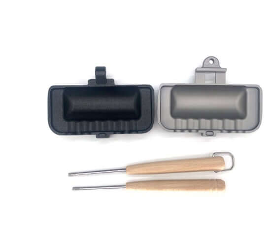Non-stick hot dog toaster molds with wooden handle skewers, kitchen accessories